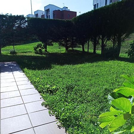 Bajo Con Jardin Privado Lägenhet Santander Exteriör bild