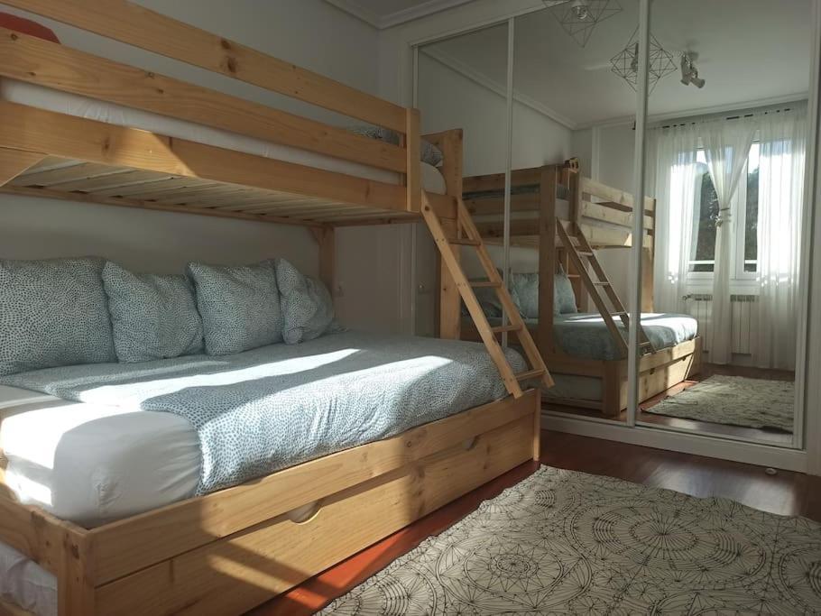 Bajo Con Jardin Privado Lägenhet Santander Exteriör bild