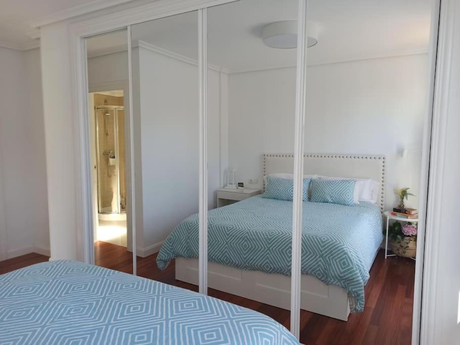 Bajo Con Jardin Privado Lägenhet Santander Exteriör bild
