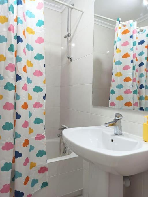 Bajo Con Jardin Privado Lägenhet Santander Exteriör bild