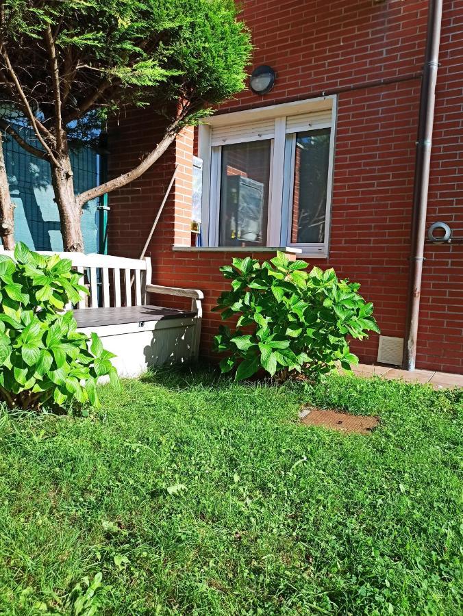 Bajo Con Jardin Privado Lägenhet Santander Exteriör bild